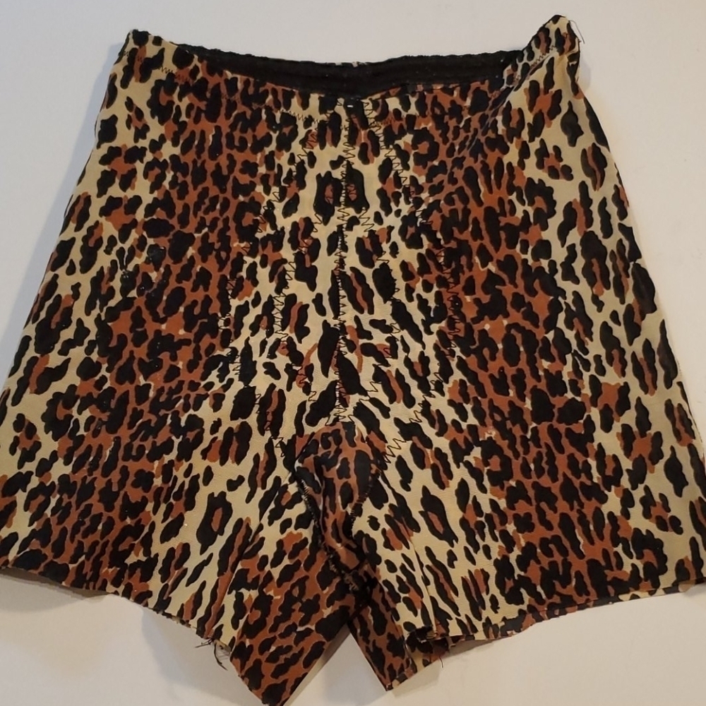 Vintage Vanity Fair Leopard Girtle stretchy XSmall